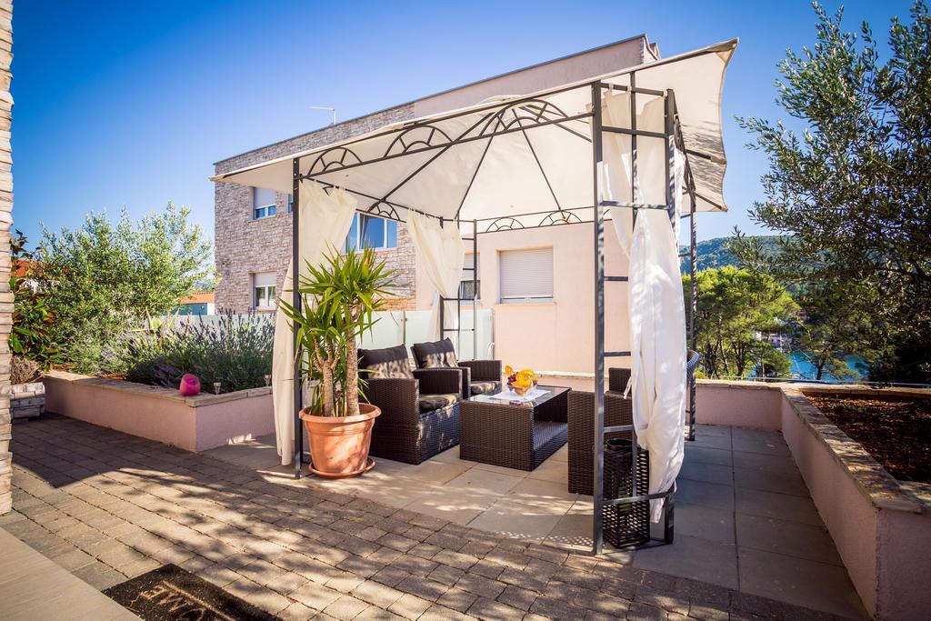 Apartment Falcon Stari Grad  Cameră foto
