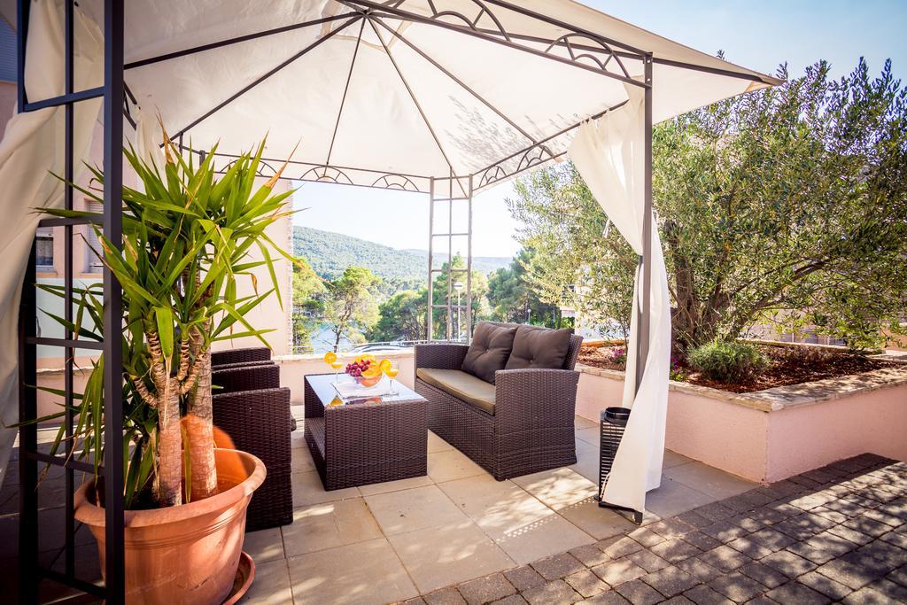 Apartment Falcon Stari Grad  Cameră foto