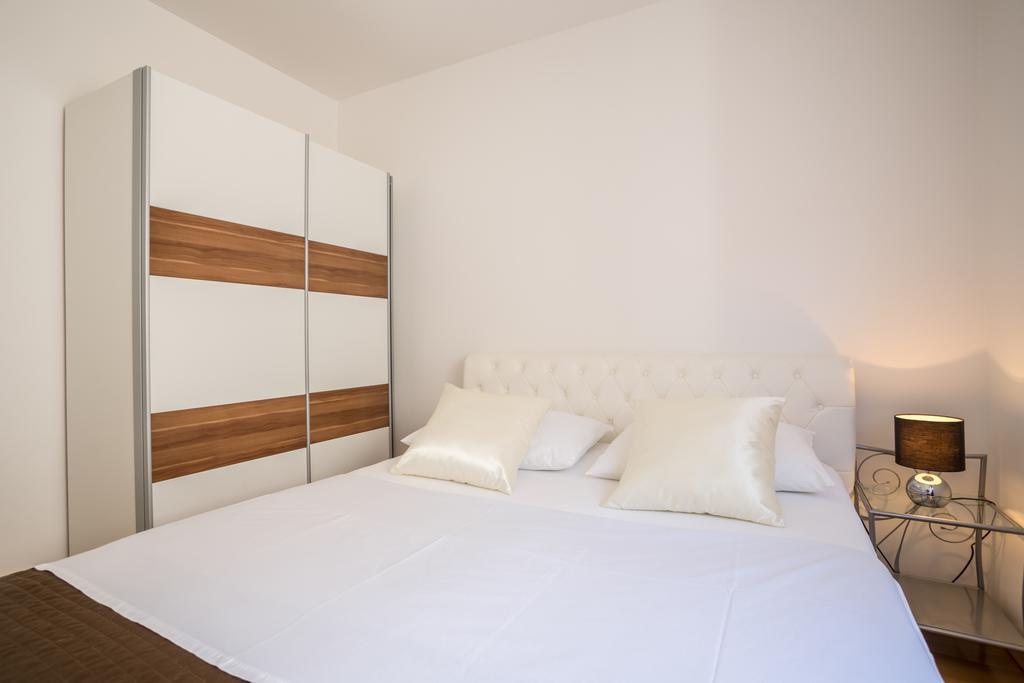 Apartment Falcon Stari Grad  Cameră foto